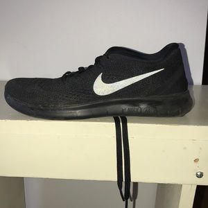 Lightly worn all black Nikes!